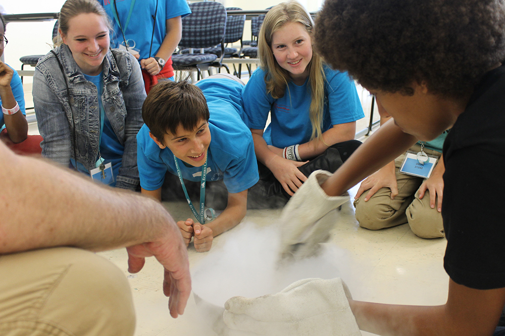 Eckerd College summer camp for local scienceminded middle schoolers