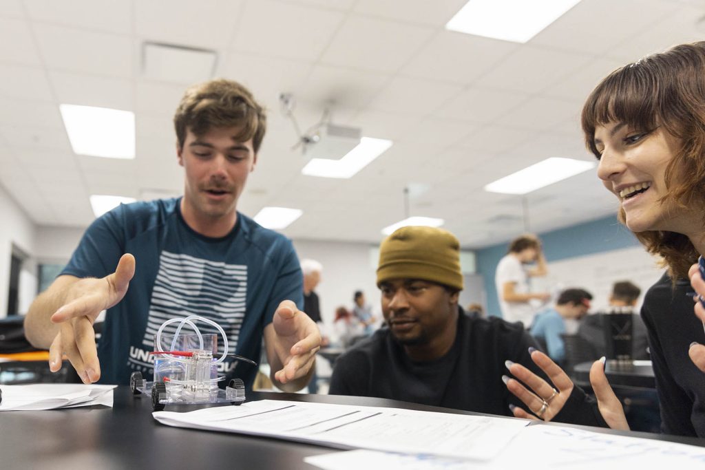 ‘Physics for Future Presidents’ Winter Term course creates path to more ...